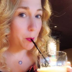 Meet your Posher, Jerelynn